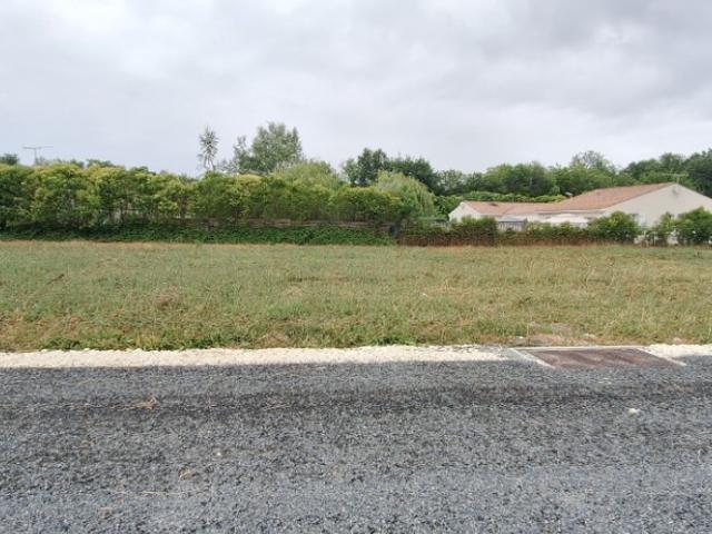 Terrain vente à Saintes, Médis