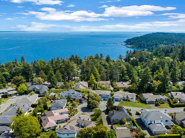 House for sale in Saanich, British Columbia