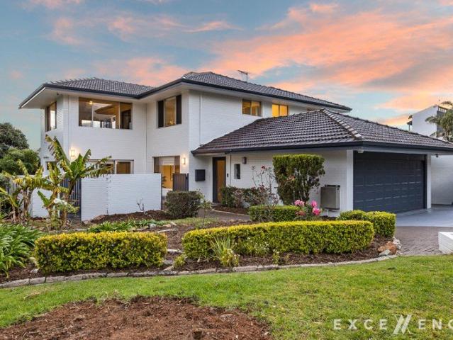 House for sale in City Beach, Town of Cambridge