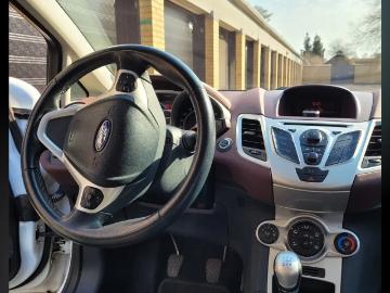 2012 benzin flot og velholdt ford fiesta 2012 benzin flot og velholdt ford fiesta