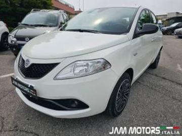 2021 lancia ypsilon 1 0 firefly 5 porte s amp s hybrid ecochic gold