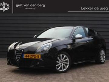 Alfa romeo giulietta 2013 benzine alfa romeo giulietta 1 4 t business executive carplay au... Alfa romeo giulietta 2013 benzine alfa romeo giulietta 1 4 t business executive carplay au...