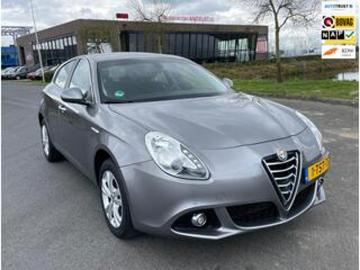 Alfa romeo giulietta 2014 benzine alfa romeo giulietta 1 4 t distinctive lusso pdc cruise ... Alfa romeo giulietta 2014 benzine alfa romeo giulietta 1 4 t distinctive lusso pdc cruise ...