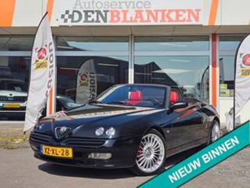 Alfa romeo spider 1999 benzine alfa romeo spider 2 0 16v t spark l cabriolet bj 1999 leder... Alfa romeo spider 1999 benzine alfa romeo spider 2 0 16v t spark l cabriolet bj 1999 leder...
