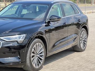 Audi e tron 2020 audi e tron 50 quattro 230 kw 2020 Audi e tron 2020 audi e tron 50 quattro 230 kw 2020