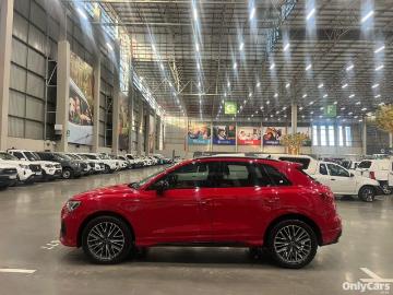 Audi q3 2022 petrol audi q3 35 tfsi s tronic s line Audi q3 2022 petrol audi q3 35 tfsi s tronic s line