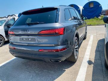 Audi q7 benzin audi q7 45 tfsi quattro tiptroni 7 seat my25 facelift Audi q7 benzin audi q7 45 tfsi quattro tiptroni 7 seat my25 facelift