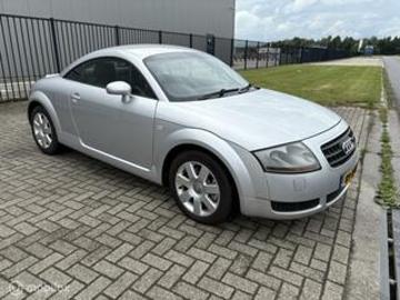 Audi tt 2004 benzine audi tt 1 8 5v turbo Audi tt 2004 benzine audi tt 1 8 5v turbo