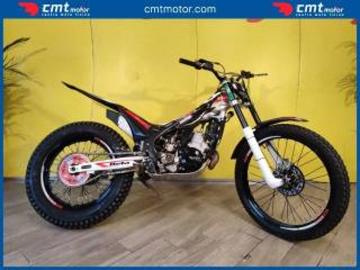 Beta evo 2018 benzina betamotor evo 300 finanziabile nerorosso 200 Beta evo 2018 benzina betamotor evo 300 finanziabile nerorosso 200
