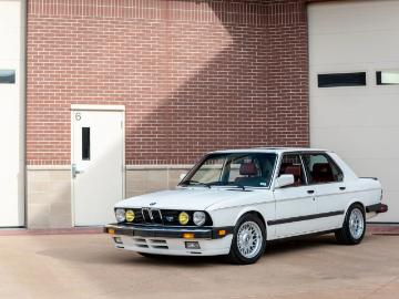 Bmw 1987 gasoline 1987 bmw 535is sedan Bmw 1987 gasoline 1987 bmw 535is sedan