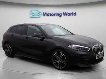 Bmw 1 series 2022 petrol bmw 1 series 118i 136 m sport 5dr step auto lcp Bmw 1 series 2022 petrol bmw 1 series 118i 136 m sport 5dr step auto lcp
