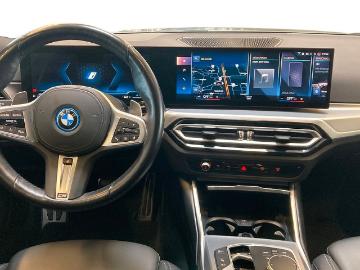 Bmw 330 2022 hybrid el bensin bmw 330e xdrive touring m sport hifi backkamera drag ncf86a Bmw 330 2022 hybrid el bensin bmw 330e xdrive touring m sport hifi backkamera drag ncf86a