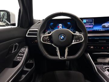 Bmw 330 2024 hybrid el bensin bmw 330e xdrive touring m Bmw 330 2024 hybrid el bensin bmw 330e xdrive touring m