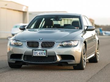 Bmw m3 2010 essence 2010 bmw m3 sedan 6 speed Bmw m3 2010 essence 2010 bmw m3 sedan 6 speed