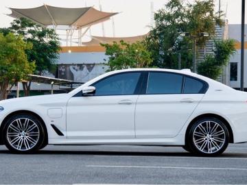 Bmw series 5 2019 bmw g30 530e plug in hybrid m sport cd thabeiyn pi 2019 top fulloption c... Bmw series 5 2019 bmw g30 530e plug in hybrid m sport cd thabeiyn pi 2019 top fulloption c...