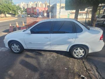 Chevrolet corsa 2014 flex chevrolet corsa 1 0 sedan classic spirit 8v 4p 2014 branca em ub...