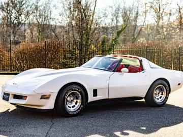 Chevrolet corvette 1982 essence 1982 chevrolet corvette Chevrolet corvette 1982 essence 1982 chevrolet corvette