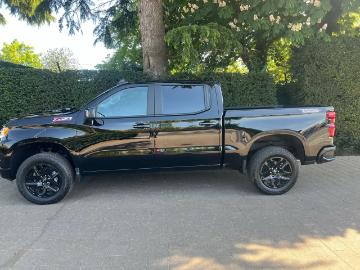 Chevrolet silverado essence chevrolet silverado suv4x4pick up en noir neuf a lille pour 83... Chevrolet silverado essence chevrolet silverado suv4x4pick up en noir neuf a lille pour 83...