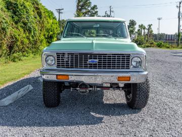 Chevrolet suburban 1972 essence 1972 chevrolet suburban 4 4