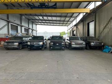 Chevrolet tahoe 2004 essence chevroletcadillacgmc Chevrolet tahoe 2004 essence chevroletcadillacgmc