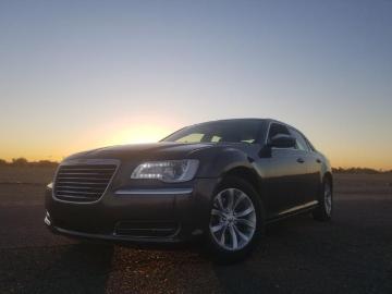 Chrysler 300 2015 chrysler 300 c 2015 30 000 km Chrysler 300 2015 chrysler 300 c 2015 30 000 km