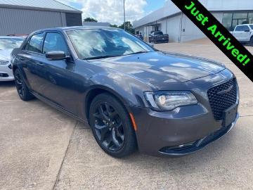 Chrysler 300 2023 2023 chrysler 300 s v6 4dr sedan Chrysler 300 2023 2023 chrysler 300 s v6 4dr sedan