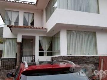 Cuzco Venta Bonito Inmueble De 3 Pisos A.t. 280 M,2 A.c. 150 M2 4 Dorm. 2 Baños 1/2 Us$200... Cuzco Venta Bonito Inmueble De 3 Pisos A.t. 280 M,2 A.c. 150 M2 4 Dorm. 2 Baños 1/2 Us$200...