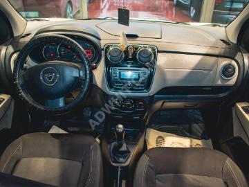 Dacia 2013 lpg dizel lodgy car with a fully equipped car license and a brand new battery