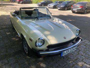 Fiat 124 spider 1982 essence 1982 fiat 124 spider cs2 pinin farina