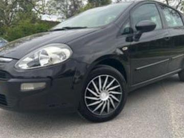 Fiat grande punto 2011 diesel fiat grande punto evo 5 portes 1 3l diesel ideal jeune permis Fiat grande punto 2011 diesel fiat grande punto evo 5 portes 1 3l diesel ideal jeune permis