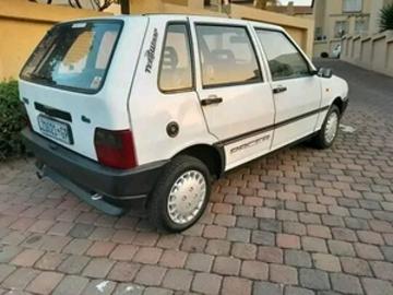 Fiat uno 1993 fiat uno 1993 manual 1 4 litres Fiat uno 1993 fiat uno 1993 manual 1 4 litres