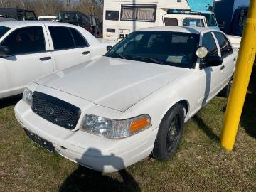 ford crown 2011 benzin ford crown victoria police interceptor ford crown 2011 benzin ford crown victoria police interceptor