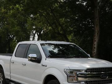 Ford f 150 2020 gas ford f 150 lariat 2020