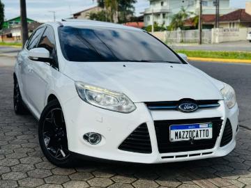 Ford focus 2015 flex ford focus 2 0 titanium plus sedan 16v 4p 2014 branca metalica em joi... Ford focus 2015 flex ford focus 2 0 titanium plus sedan 16v 4p 2014 branca metalica em joi...