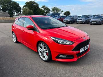 Ford focus 2015 petrol ford focus 2 0t ecoboost st 2 5dr Ford focus 2015 petrol ford focus 2 0t ecoboost st 2 5dr
