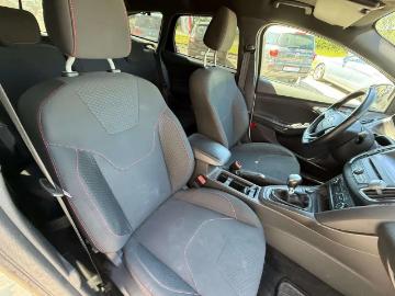 Ford focus 2016 essence ford focus break en blanc occasion a metz pour 4 999 Ford focus 2016 essence ford focus break en blanc occasion a metz pour 4 999