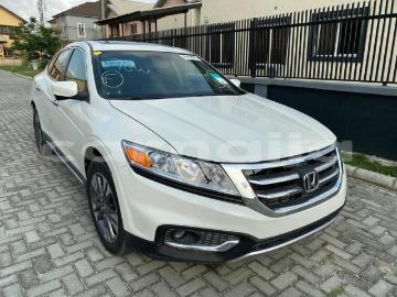 Honda accord crosstour 2014 petrol buy used honda crosstour white car in lagos state carnaija