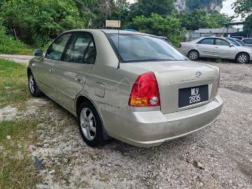 Hyundai accent 2004 gasoline 2004 hyundai accent 1 5 l a