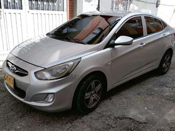 Hyundai accent 2013 gasolina vendo mi hyundai i25 modelo 2013