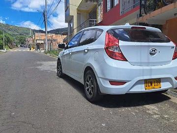 Hyundai accent 2015 gasolina venta de carro