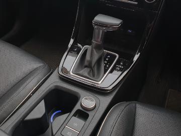 Hyundai creta 2022 hyundai creta 2022 prime sunroof km 37 ribuan putih Hyundai creta 2022 hyundai creta 2022 prime sunroof km 37 ribuan putih