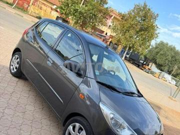 Hyundai i10 2013 essence i10 2013 tres economique