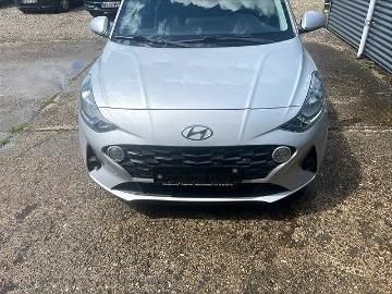 Hyundai i10 2020 benzin hyundai i10 mpi essential Hyundai i10 2020 benzin hyundai i10 mpi essential