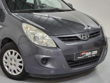 Hyundai i20 2011 essence hyundai i20 1 2i airco garantie 12mois Hyundai i20 2011 essence hyundai i20 1 2i airco garantie 12mois