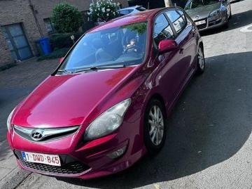 Hyundai i30 2011 diesel hyundai i30 sportback diesel 16000 Hyundai i30 2011 diesel hyundai i30 sportback diesel 16000