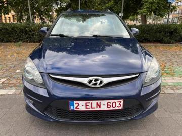 Hyundai i30 essence hyundai i30 cw 1 4 benzine 109 pk Hyundai i30 essence hyundai i30 cw 1 4 benzine 109 pk