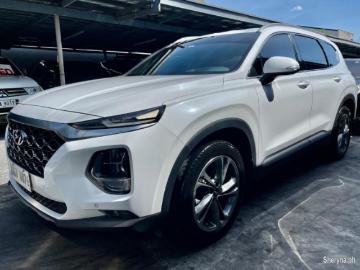 Hyundai santa fe 2019 hyundai santa fe 2 2 high variant 300k Hyundai santa fe 2019 hyundai santa fe 2 2 high variant 300k