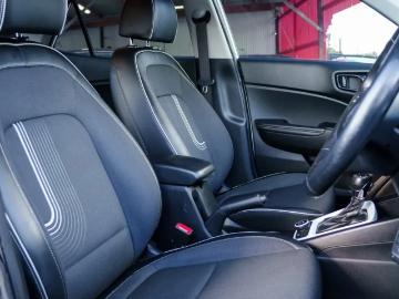 Hyundai venue 2022 gasoline used 2022 white hyundai venue active wagon for sale drive Hyundai venue 2022 gasoline used 2022 white hyundai venue active wagon for sale drive
