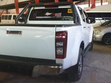 Isuzu d max 2nd hand isuzu d max 2017 automatic diesel for sale in quezon city