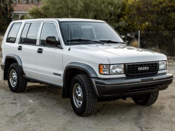 Isuzu trooper 1996 gasoline 1996 isuzu trooper 5 speed Isuzu trooper 1996 gasoline 1996 isuzu trooper 5 speed